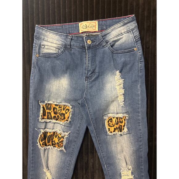 L&B Women’s Size 8 Distressed Jeans with Cheetah Patches & Flip Cuff – Mobwife - Picture 3 of 3